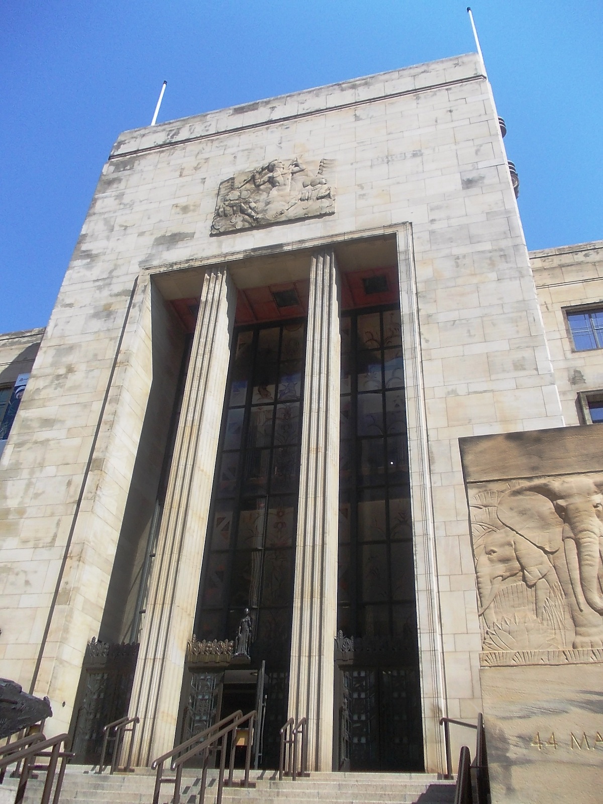 Anglo American Building - 44 Main Street Marshalls Town